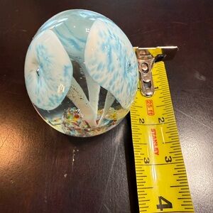 Vintage Art Glass Paperweight Egg Shaped Blue White Speckled Design 3 1/4” tall